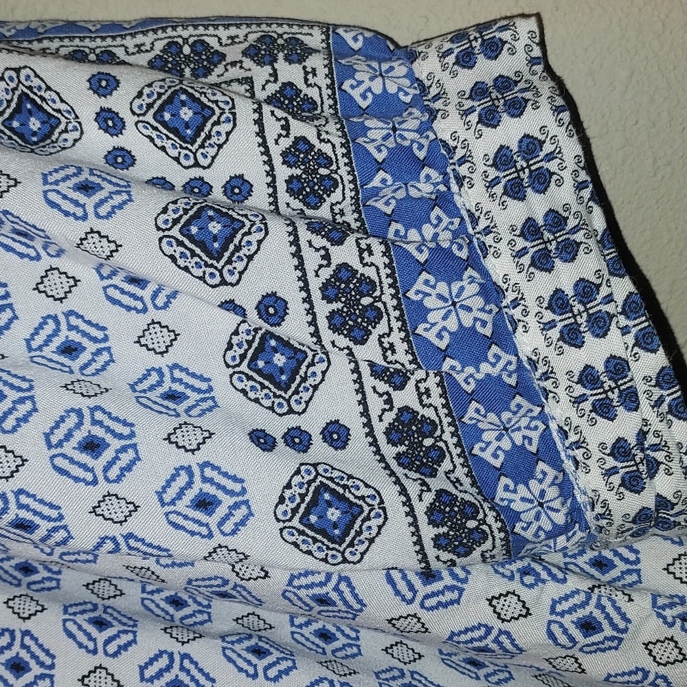 Intro Blouse - Picture 4 of 10